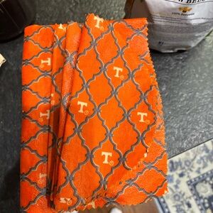 University of Tennessee Beeswax Wraps Food Storage Organic Cover set of 5